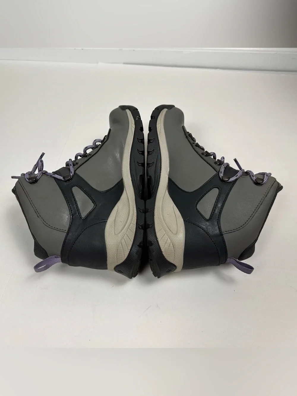 Columbia Yoncalla Mid Waterproof Hiking Boots Women’s 8.5 Gray Purple YL1090-008